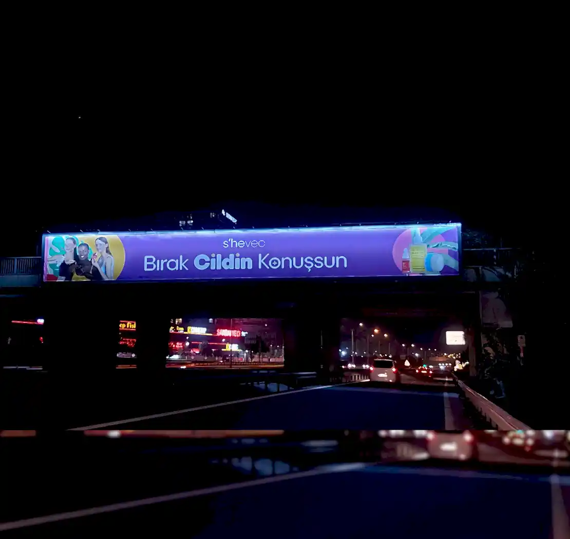 Açık Hava Reklamları 7 alinlik-reklamlari